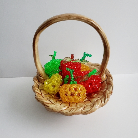 RARE VTG Woven Basket w/ Handle Ceramic Signed Beaded Fruits Included (7pcs) - Picture 7 of 16